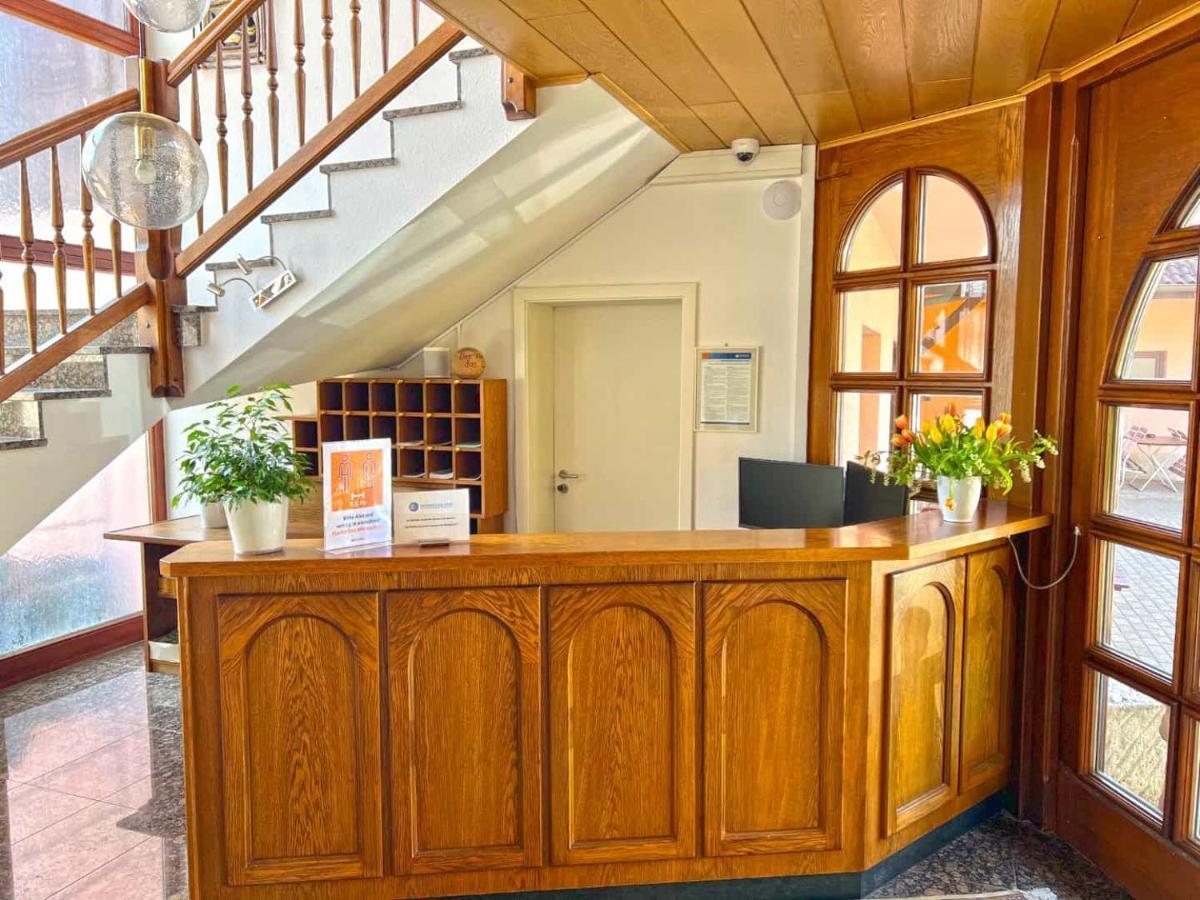 Hotel Und Restaurant Nehrener Hof Dış mekan fotoğraf